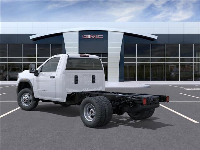 2025 GMC Sierra 3500 HD Chassis Cab Pro