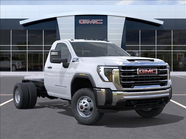 2025 GMC Sierra 3500 HD Chassis Cab Pro