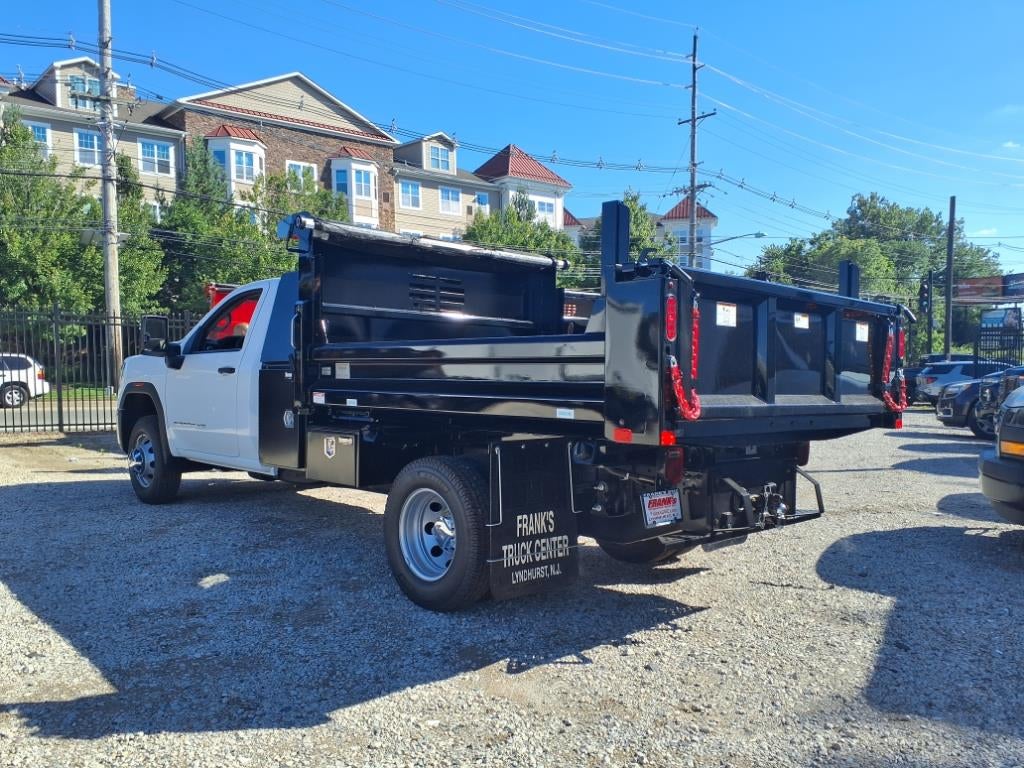 2025 GMC Sierra 3500 HD Chassis Cab Pro