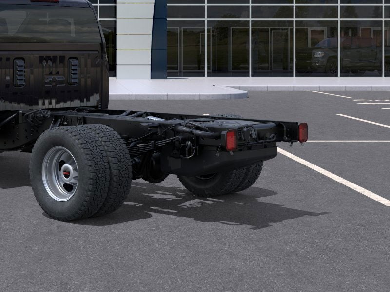 2025 GMC Sierra 3500 HD Chassis Cab Pro