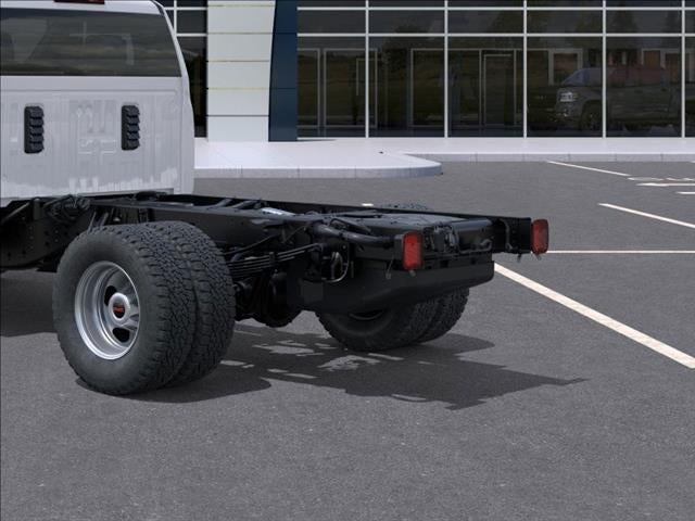 2025 GMC Sierra 3500 HD Chassis Cab Pro