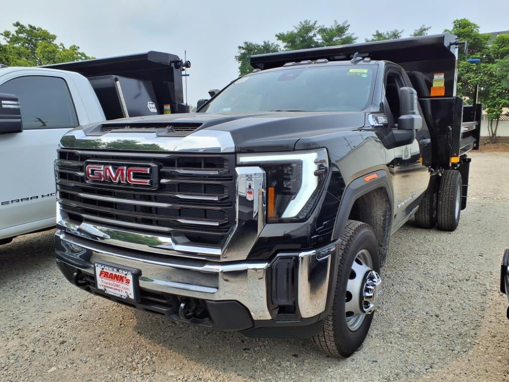 2025 GMC Sierra 3500 HD Chassis Cab Pro