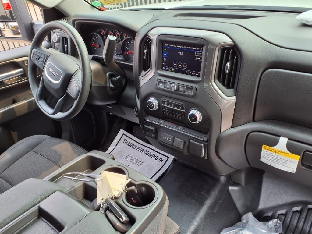 2025 GMC Sierra 3500 HD Chassis Cab Pro