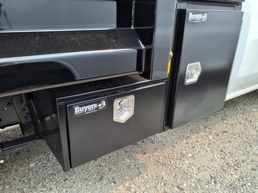 2025 GMC Sierra 3500 HD Chassis Cab Pro