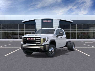 2026 GMC Sierra 3500 HD Chassis Cab Pro