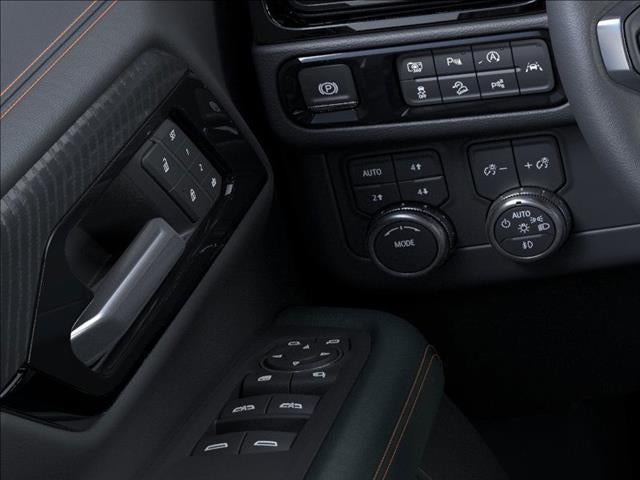 2025 GMC Yukon XL AT4