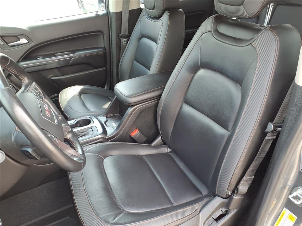 2022 GMC Canyon AT4 - Leather