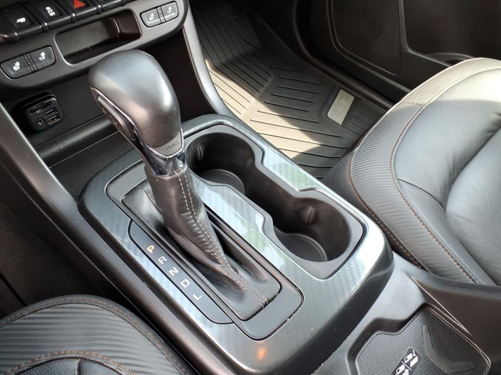 2022 GMC Canyon AT4 - Leather