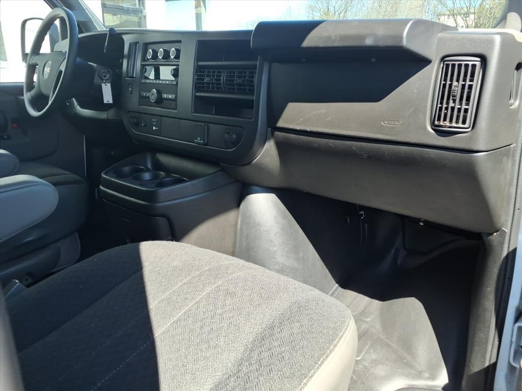 2024 GMC Savana Cargo 2500 Work Van