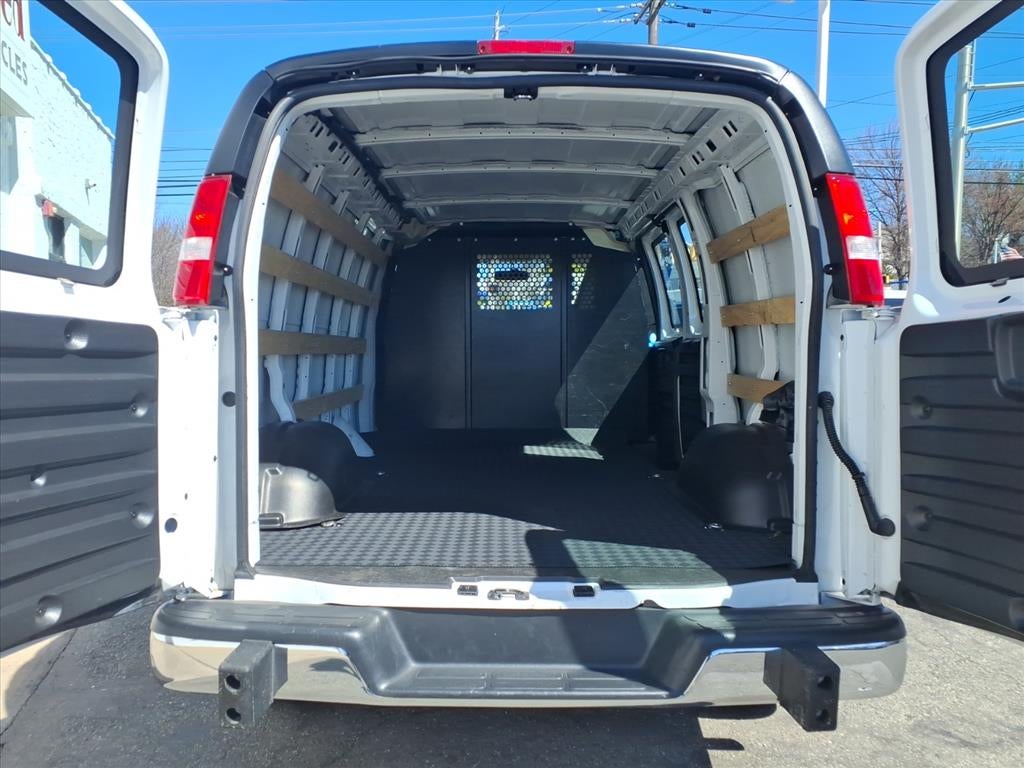 2024 GMC Savana Cargo 2500 Work Van