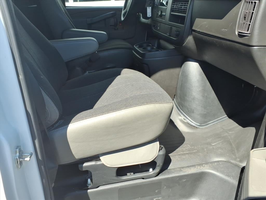 2024 GMC Savana Cargo 2500 Work Van