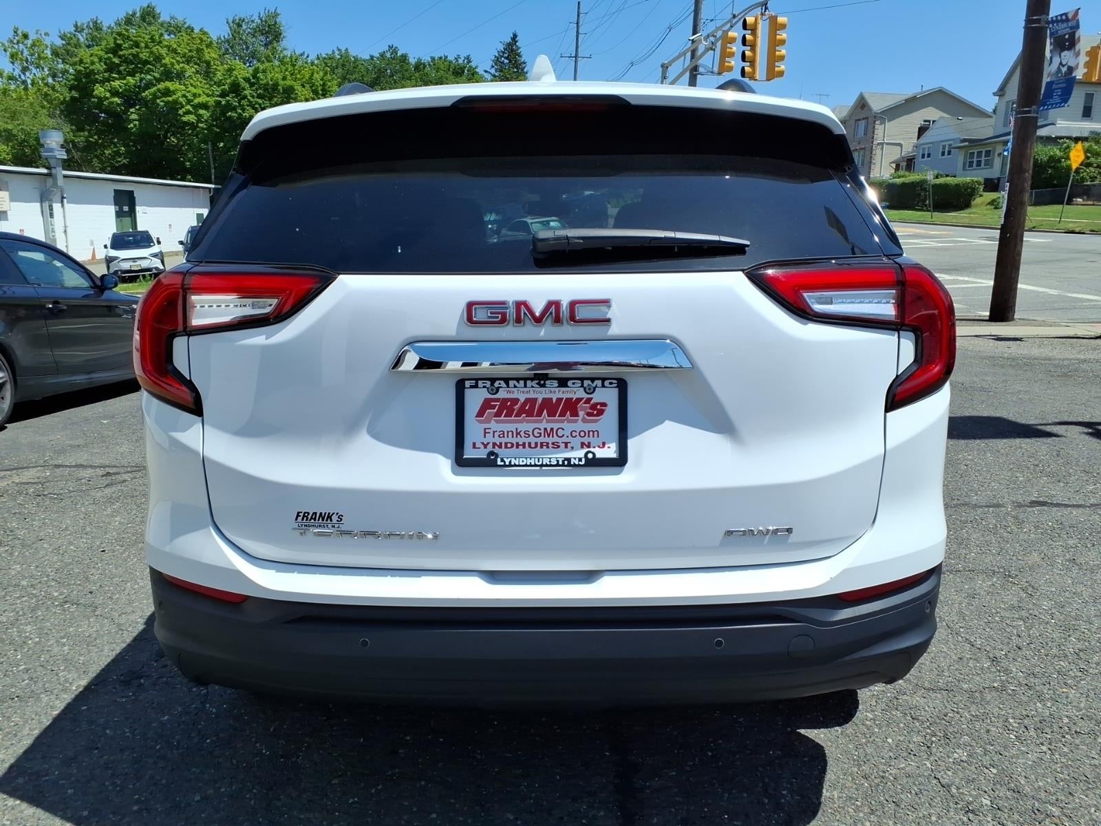 2023 GMC Terrain SLE