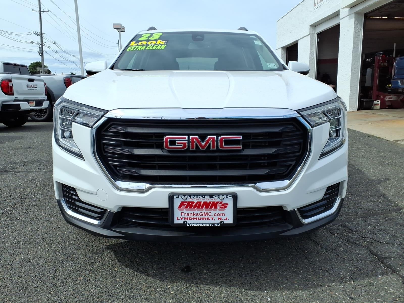 2023 GMC Terrain SLE