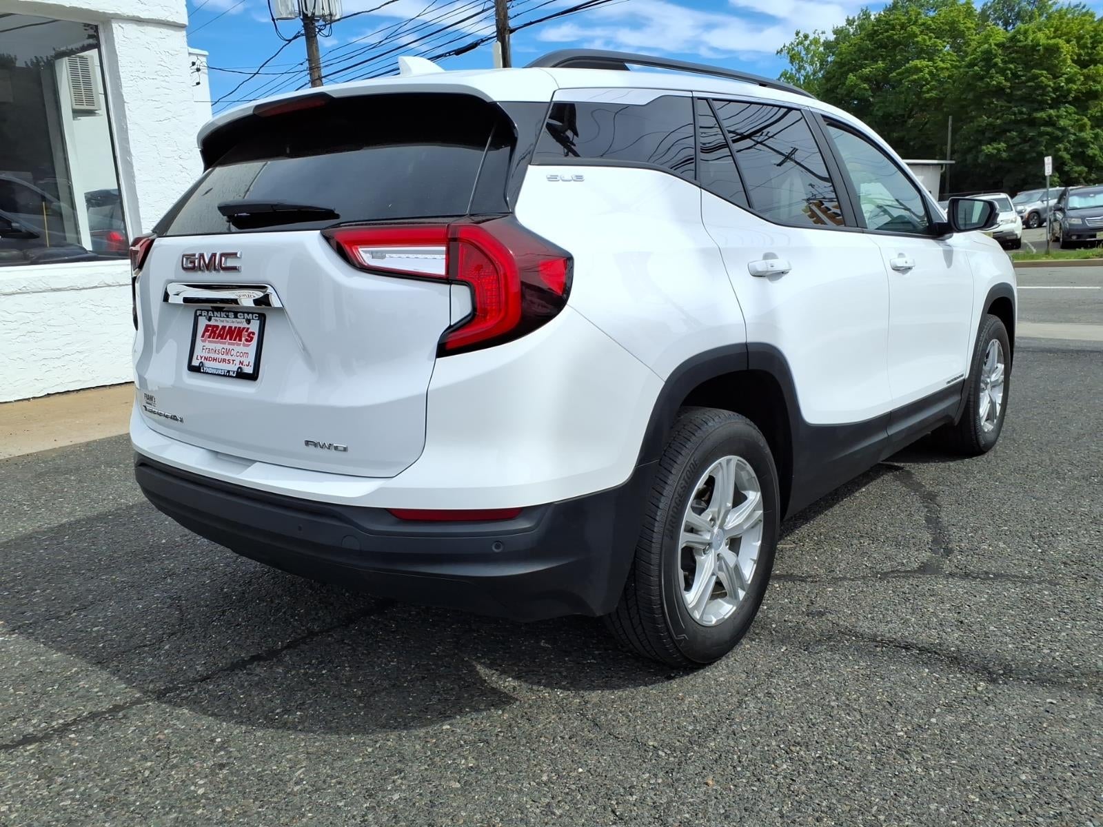 2023 GMC Terrain SLE