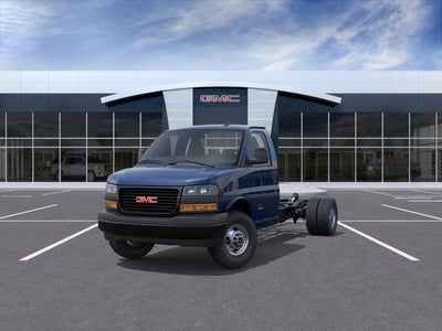 2025 GMC Savana Cutaway 3500 1WT