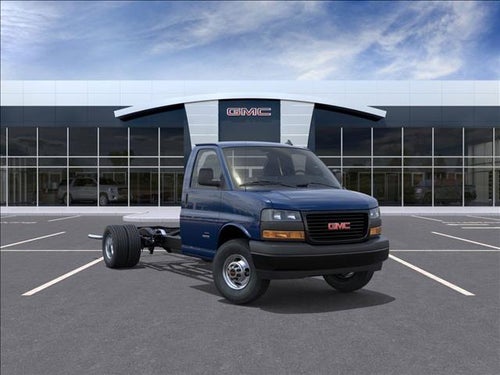 2025 GMC Savana Cutaway 3500 1WT