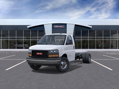 2026 GMC Savana Cutaway 3500 1WT