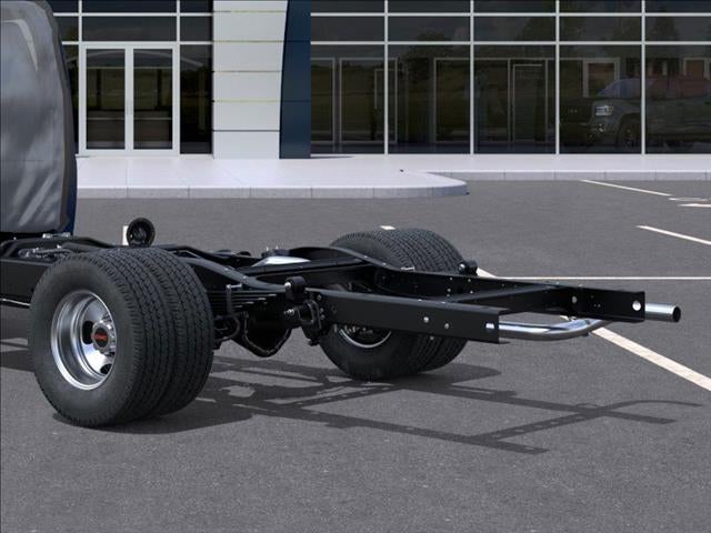 2025 GMC Savana Cutaway 3500 1WT