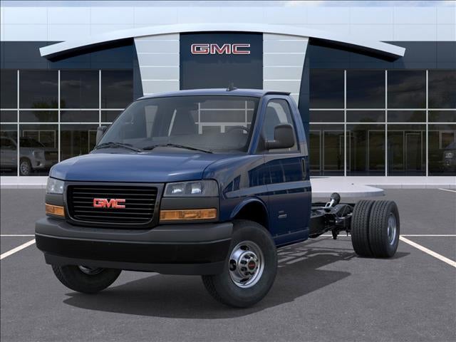 2025 GMC Savana Cutaway 3500 1WT