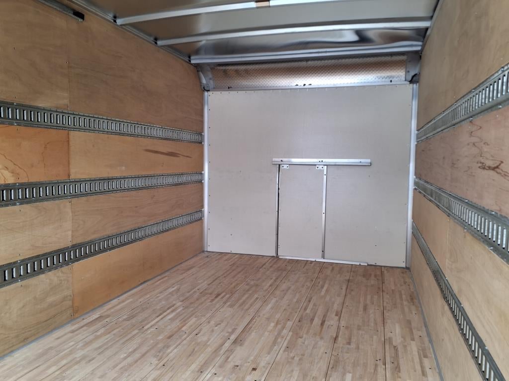 2025 GMC Savana Cutaway 4500 2WT