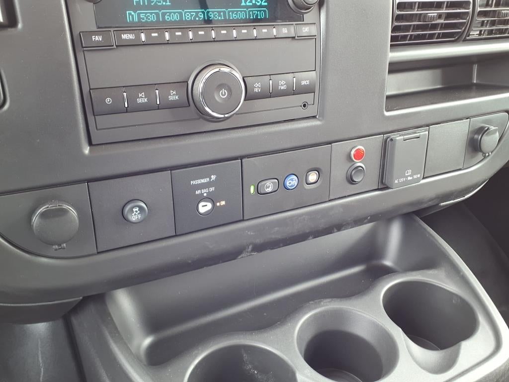 2025 GMC Savana Cutaway 4500 2WT