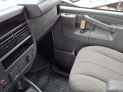 2025 GMC Savana Cutaway 4500 2WT