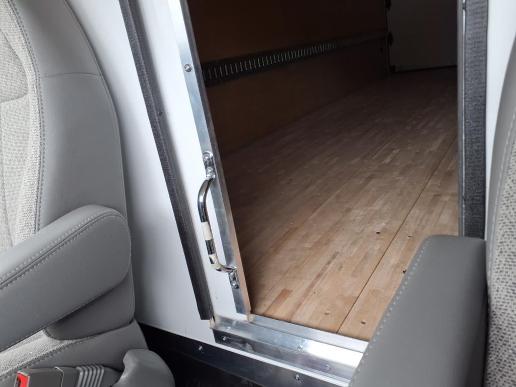 2025 GMC Savana Cutaway 4500 2WT