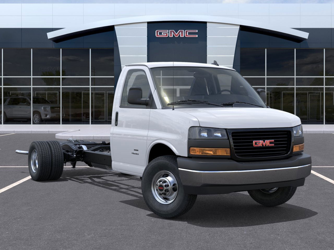 2026 GMC Savana Cutaway 4500 2WT